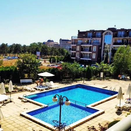 Panoramic Butterfly Apartment *